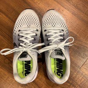 Nike Zoom Pegasus 34, light grey, size 7